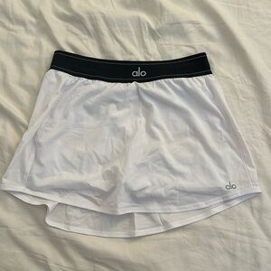 Never worn Alo tennis skirt